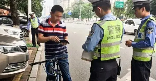 酒后騎自行車也算酒駕？交警：喝酒騎自行車也屬于是酒駕！